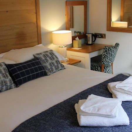 The Pityme Inn Уейдбридж Екстериор снимка